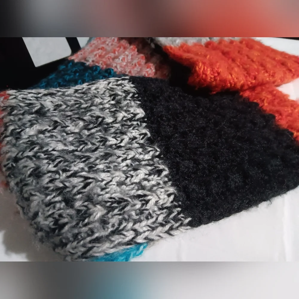 Andes Gifts - Colorblock Alpaca Infinity Scarf - OS